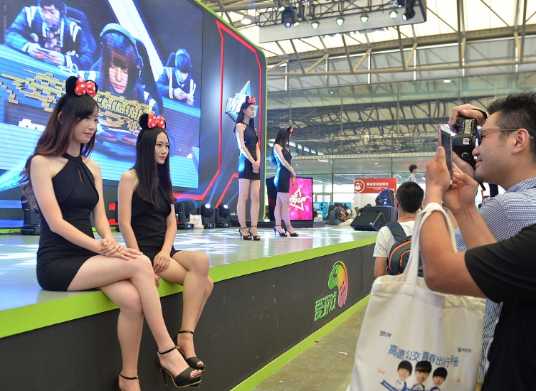 校园飞机杯使用引热议,专家呼吁理性看待成人用品